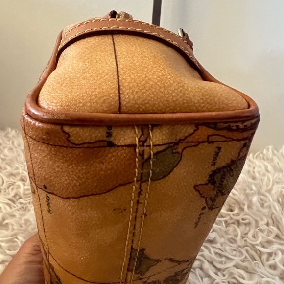 Alviero Martini sling or handbag - Picture 4 of 13